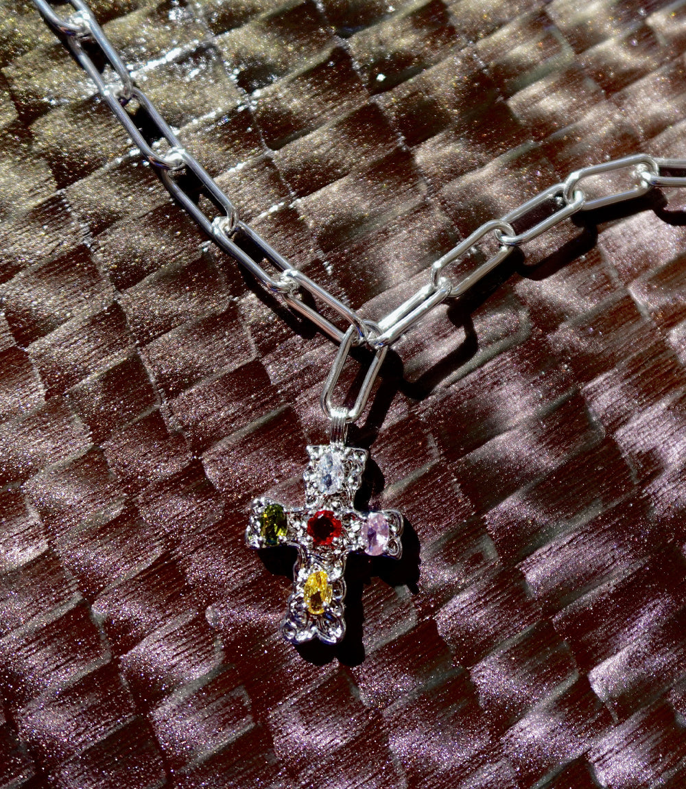 The Multi Color Cross Chain – DALMATA